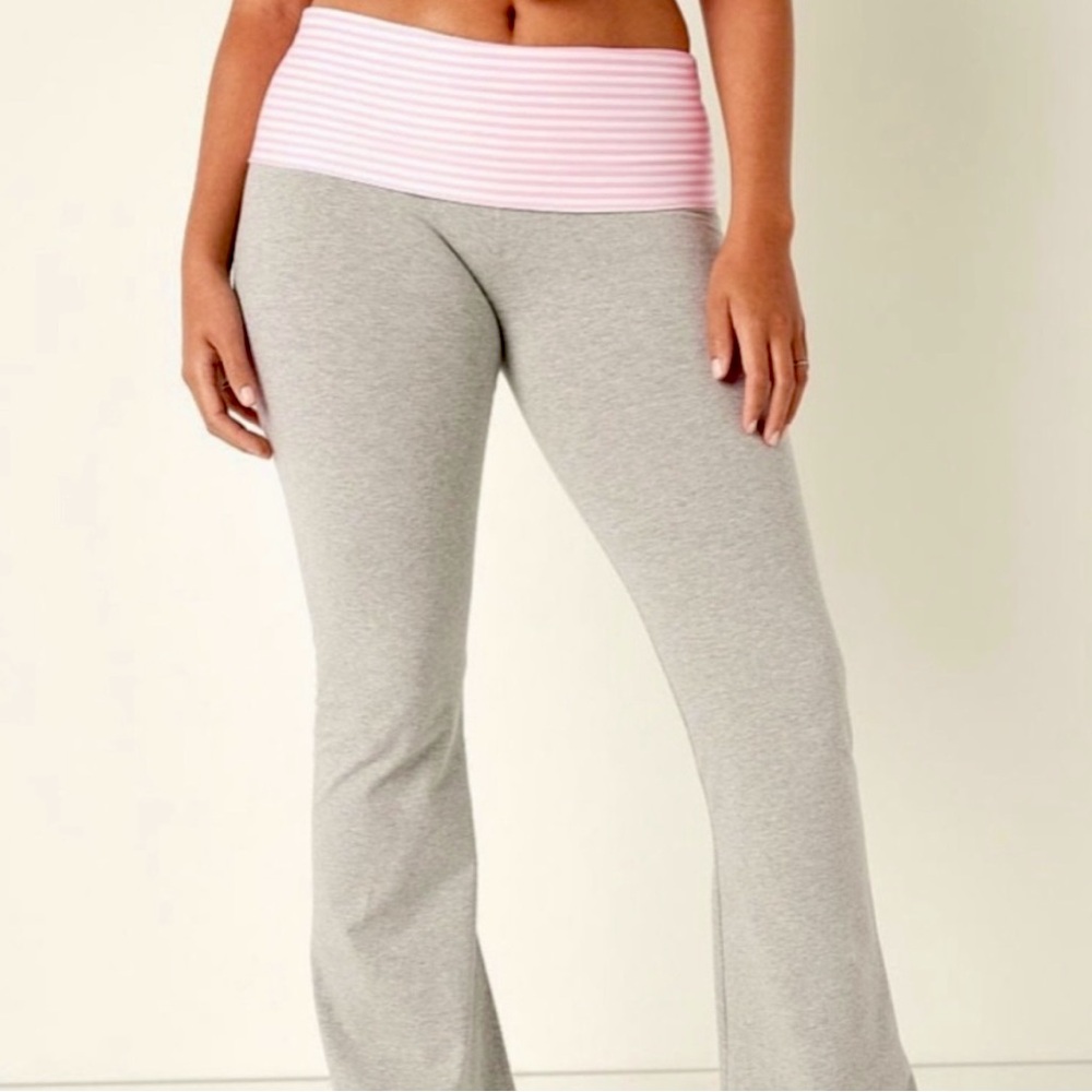 RARE VS PINK Grey/Pink Striped Cotton Foldover Leggings, Size M (NWOT)